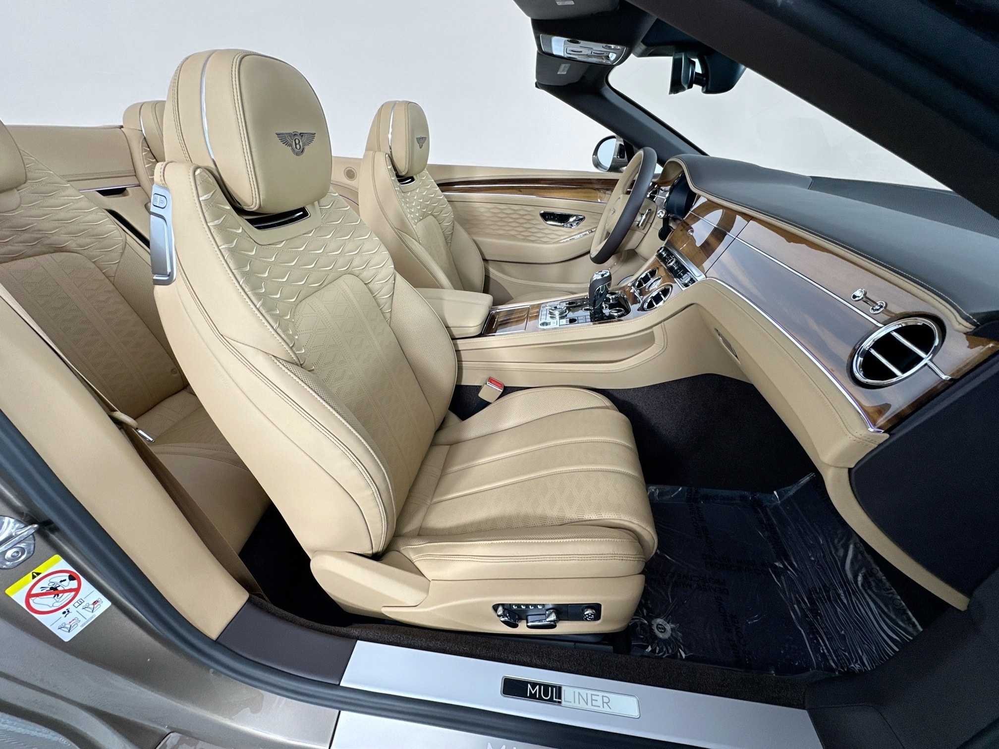 new 2025 Bentley Continental GTC car
