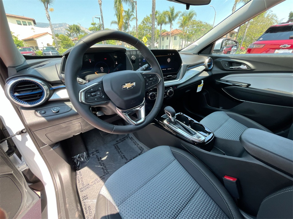 new 2025 Chevrolet Trax car, priced at $24,107