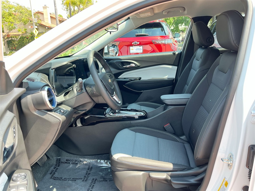new 2025 Chevrolet Trax car, priced at $24,107
