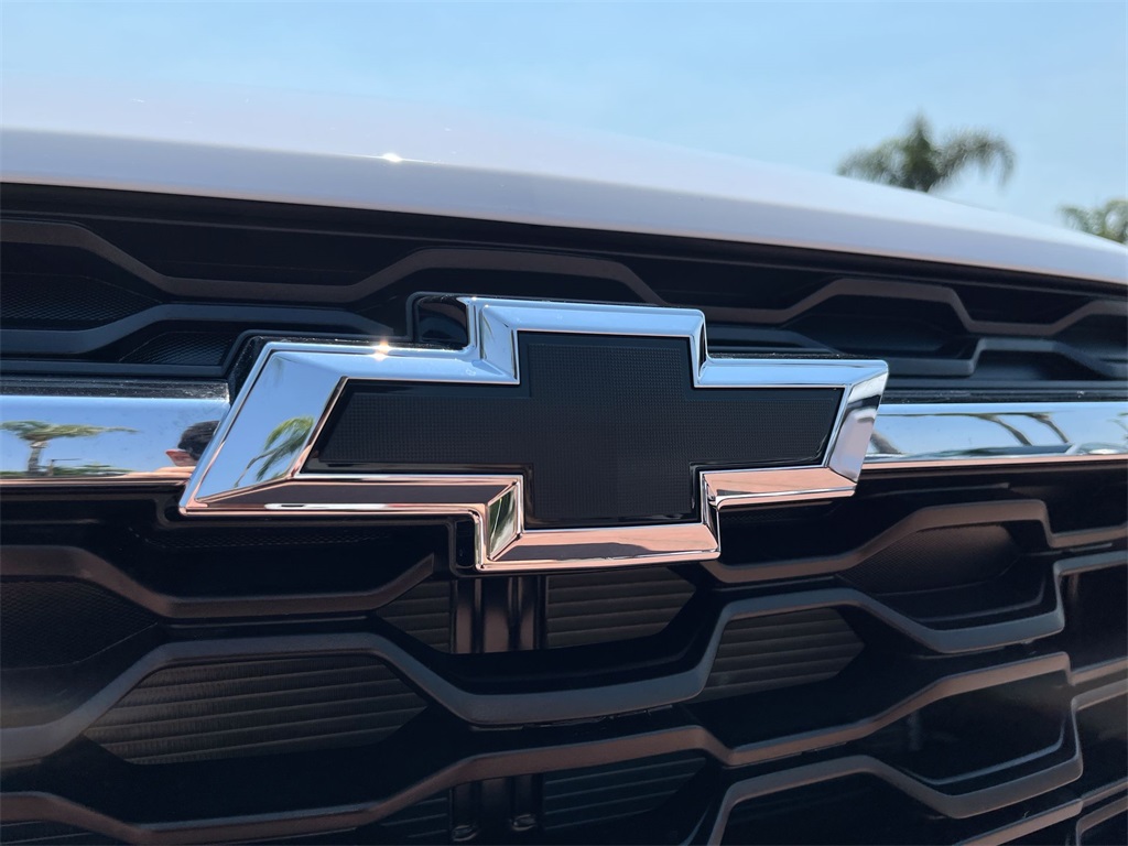 new 2025 Chevrolet Trax car, priced at $24,107