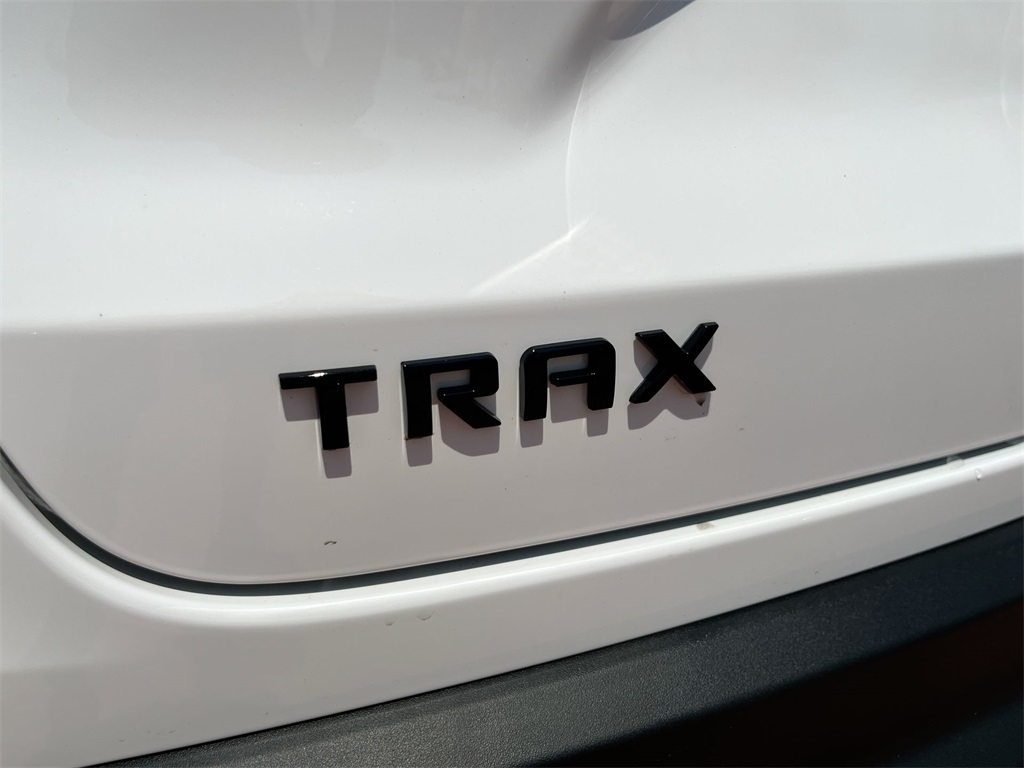 new 2025 Chevrolet Trax car, priced at $24,107