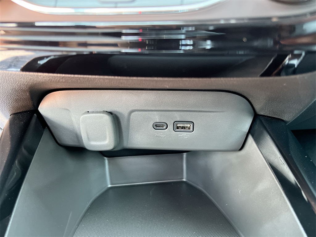 new 2025 Chevrolet Trax car, priced at $24,107
