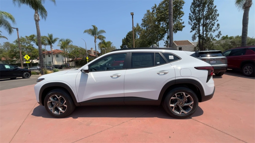 new 2025 Chevrolet Trax car, priced at $24,107
