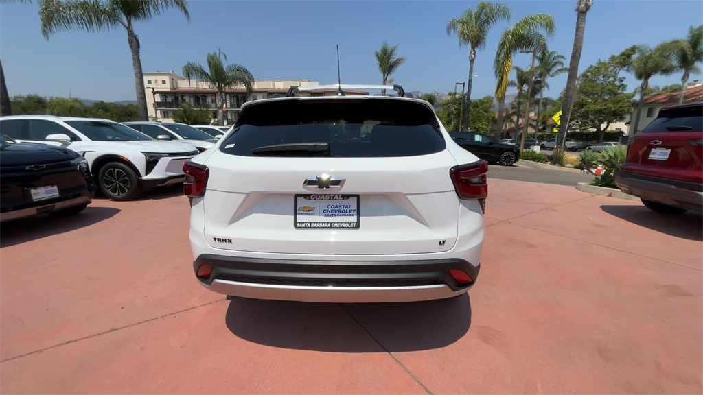 new 2025 Chevrolet Trax car, priced at $24,107