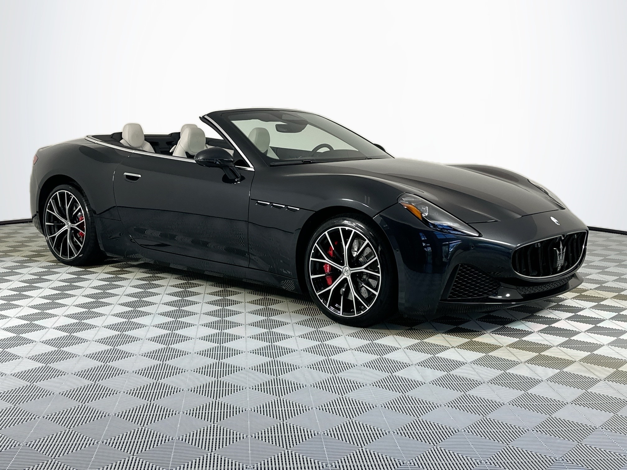 new 2026 Maserati GranCabrio car, priced at $166,255