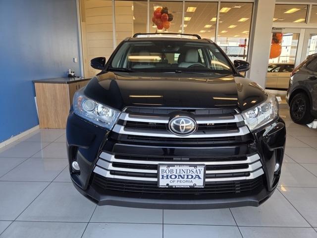 used 2013 Toyota Highlander car, priced at $11,977