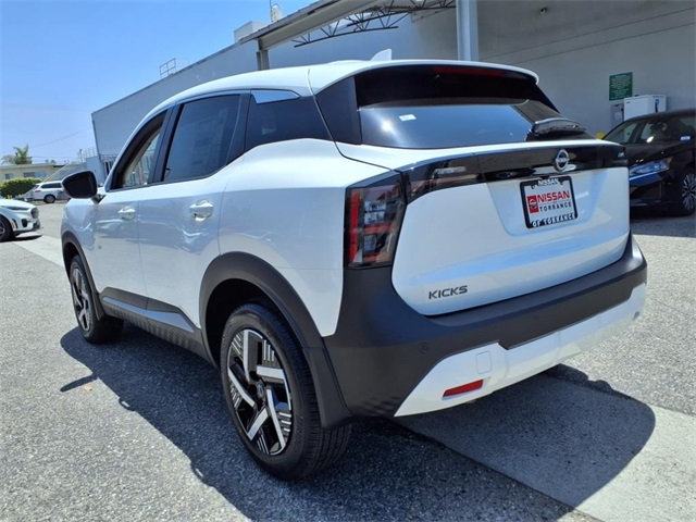 new 2025 Nissan Kicks car, priced at $25,029
