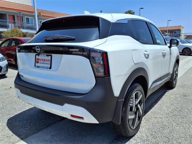 new 2025 Nissan Kicks car, priced at $25,029