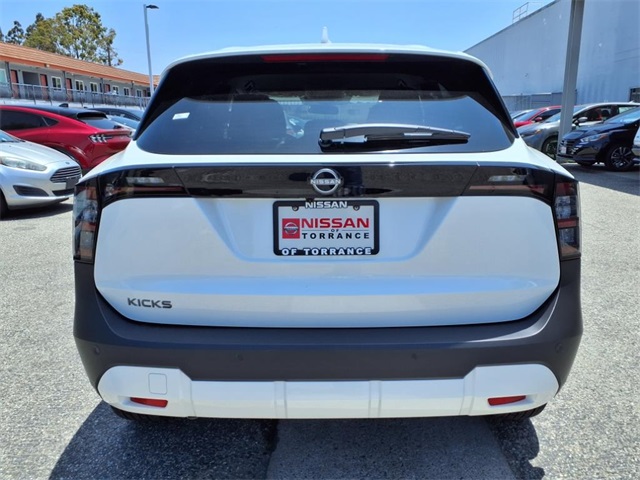 new 2025 Nissan Kicks car, priced at $25,029