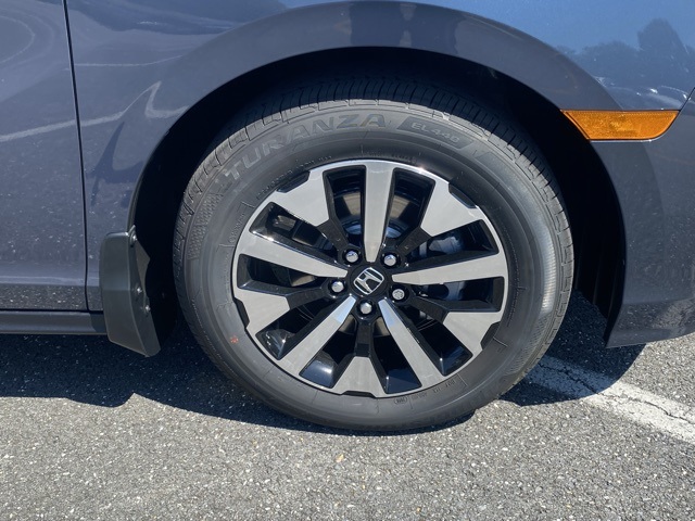 new 2026 Honda Odyssey car, priced at $42,076