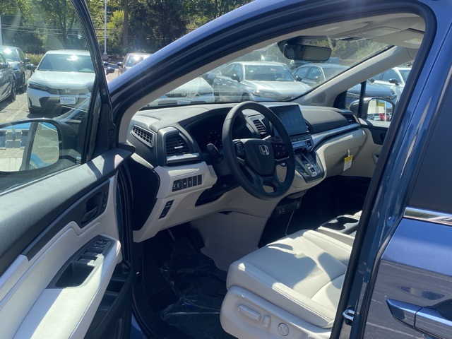 new 2026 Honda Odyssey car, priced at $42,076