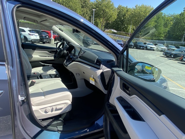 new 2026 Honda Odyssey car, priced at $42,076