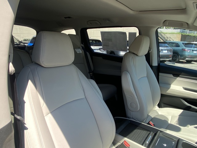 new 2026 Honda Odyssey car, priced at $42,076