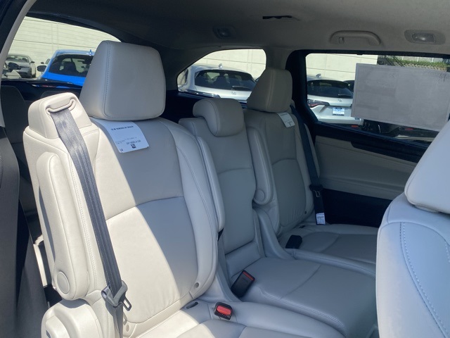 new 2026 Honda Odyssey car, priced at $42,076
