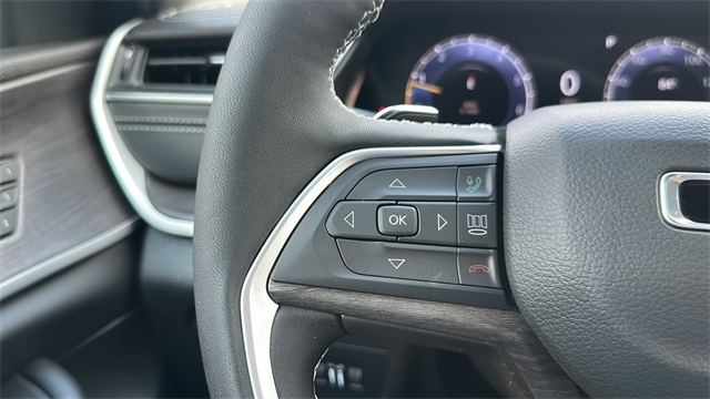 new 2025 Jeep Grand Cherokee car, priced at $45,025