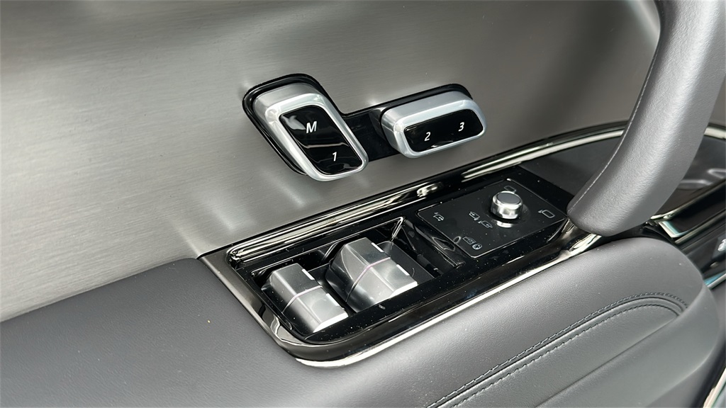 new 2025 Land Rover Range Rover Sport car, priced at $117,450