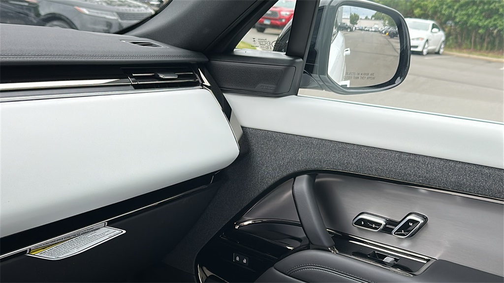 new 2025 Land Rover Range Rover Sport car, priced at $117,450