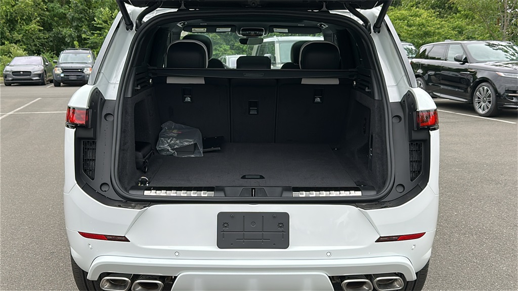 new 2025 Land Rover Range Rover Sport car, priced at $117,450