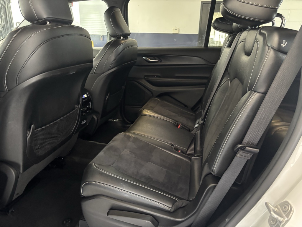 used 2024 Jeep Grand Cherokee L car, priced at $31,597