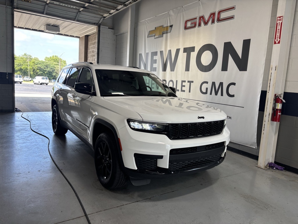 used 2024 Jeep Grand Cherokee L car, priced at $31,597