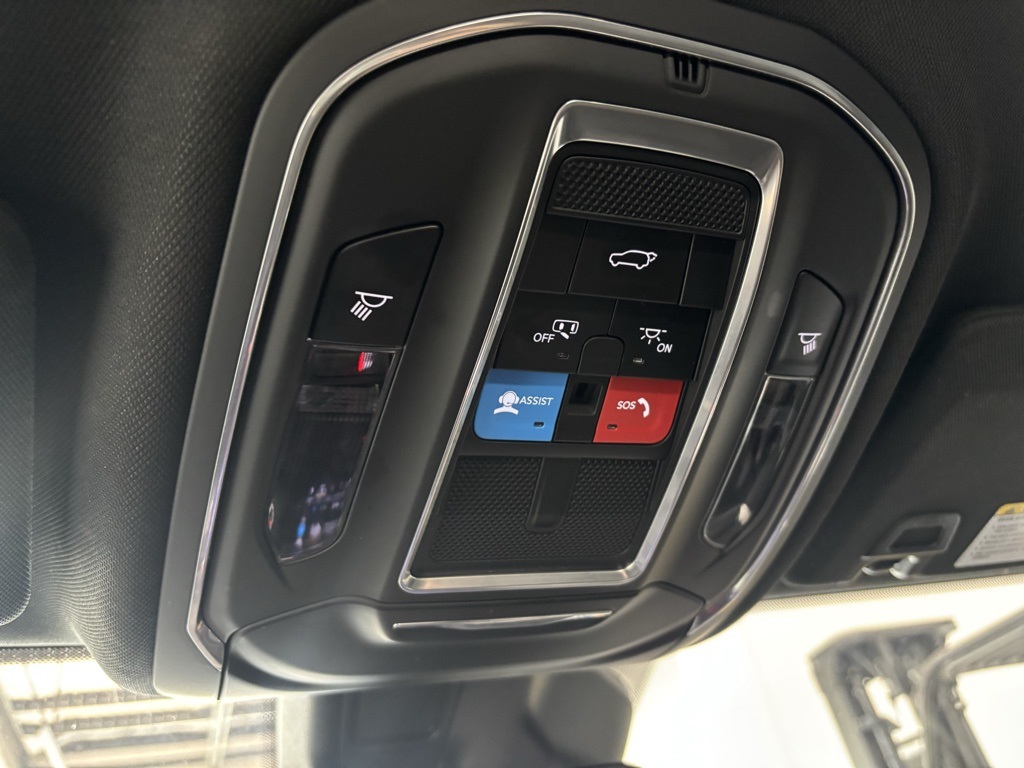 used 2024 Jeep Grand Cherokee L car, priced at $31,597