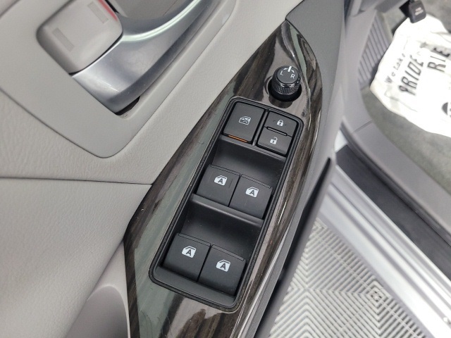 used 2018 Toyota Sienna car, priced at $26,822
