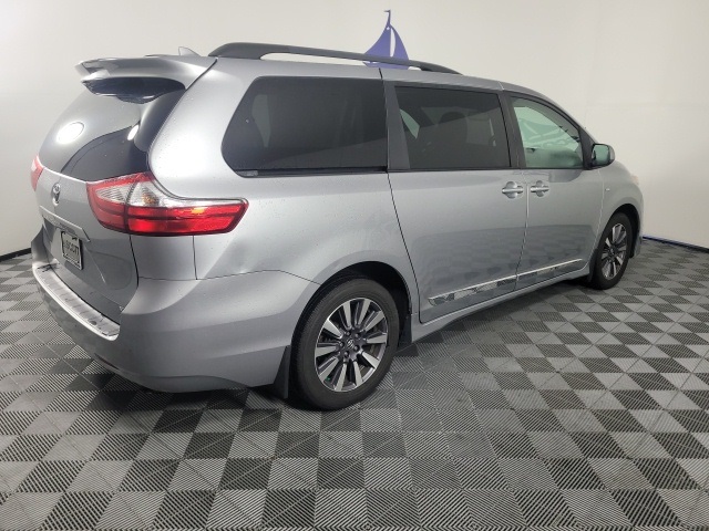 used 2018 Toyota Sienna car, priced at $26,822