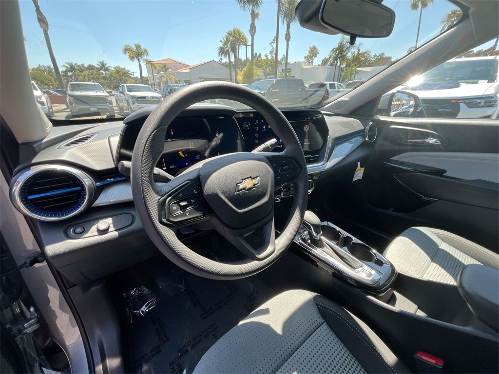 new 2025 Chevrolet Trax car, priced at $22,149