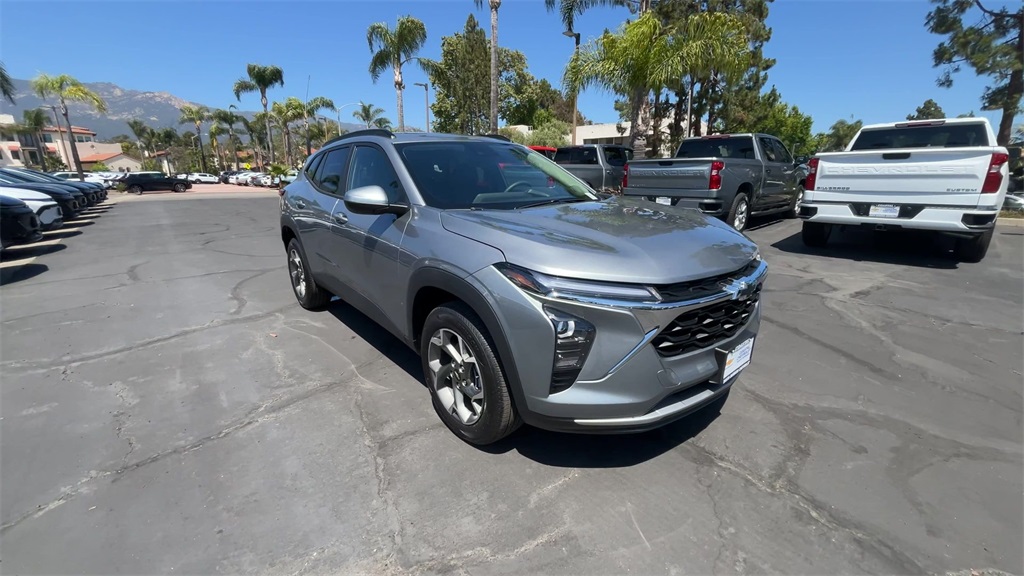 new 2025 Chevrolet Trax car, priced at $22,149