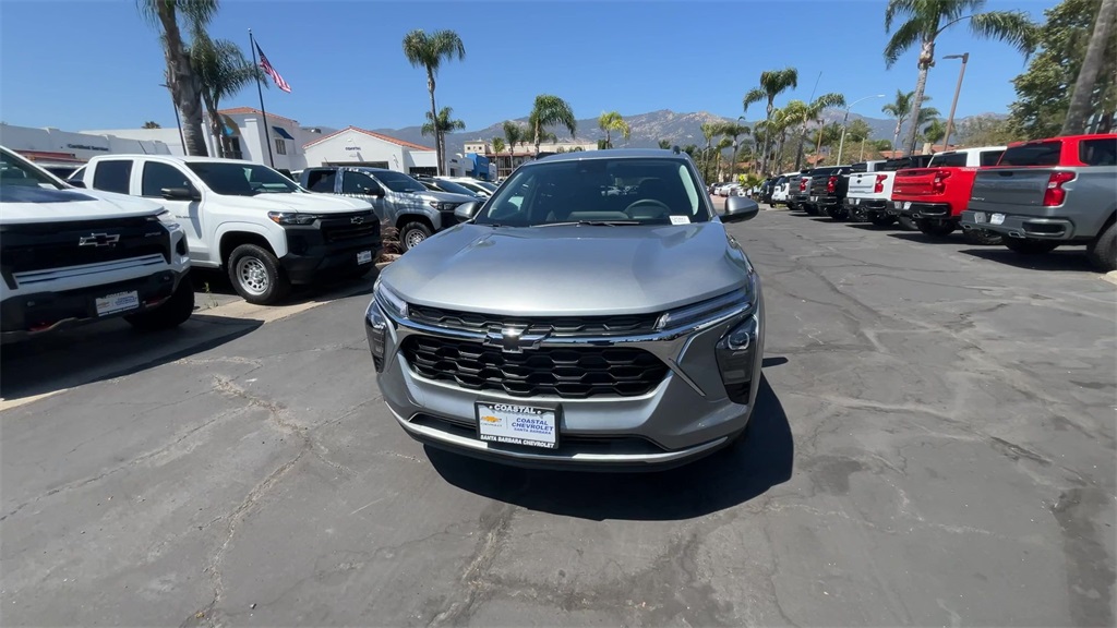 new 2025 Chevrolet Trax car, priced at $22,149