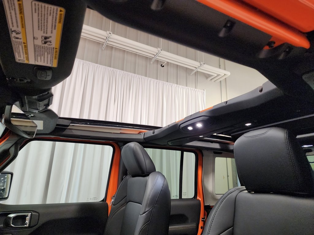 new 2025 Jeep Wrangler car, priced at $55,755