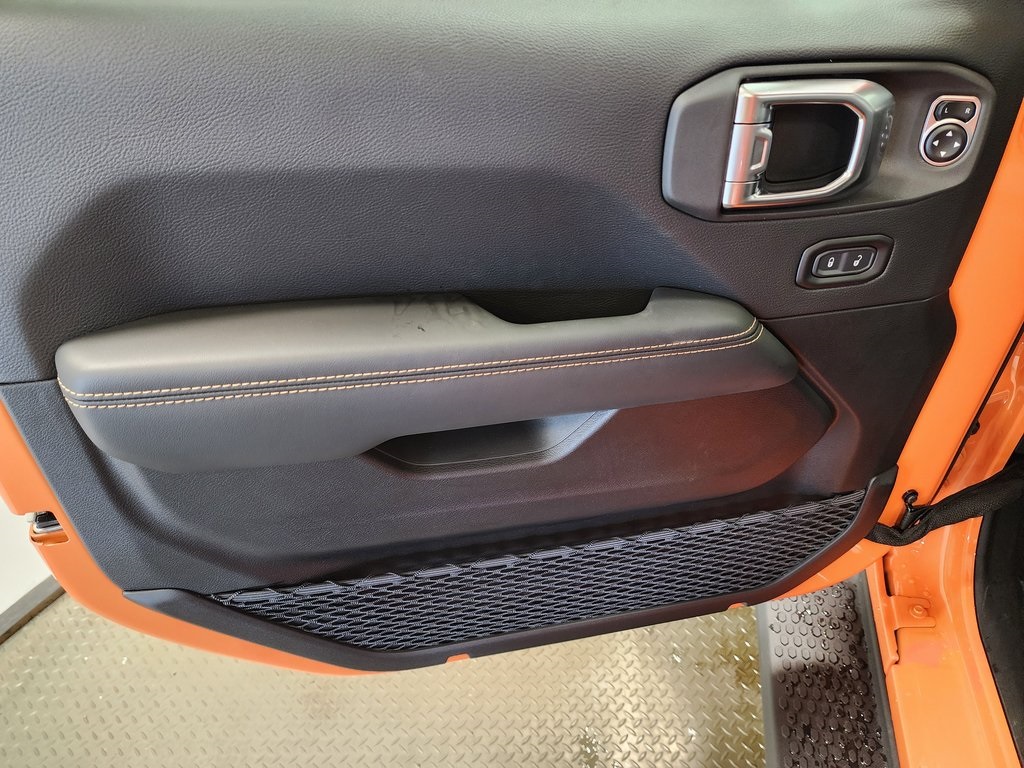 new 2025 Jeep Wrangler car, priced at $55,755