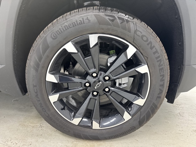 new 2026 Chevrolet Equinox car, priced at $34,395