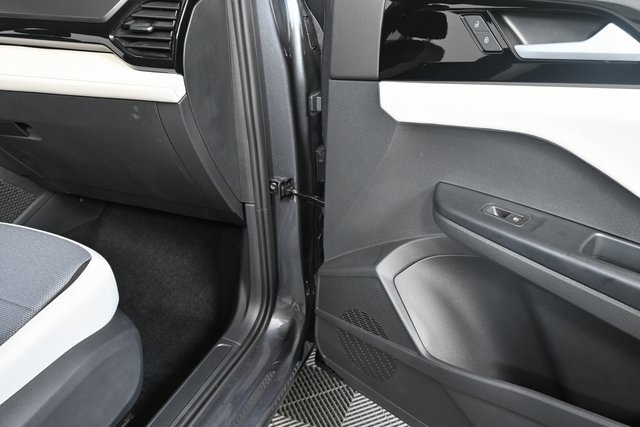 new 2025 Volkswagen Taos car, priced at $27,895