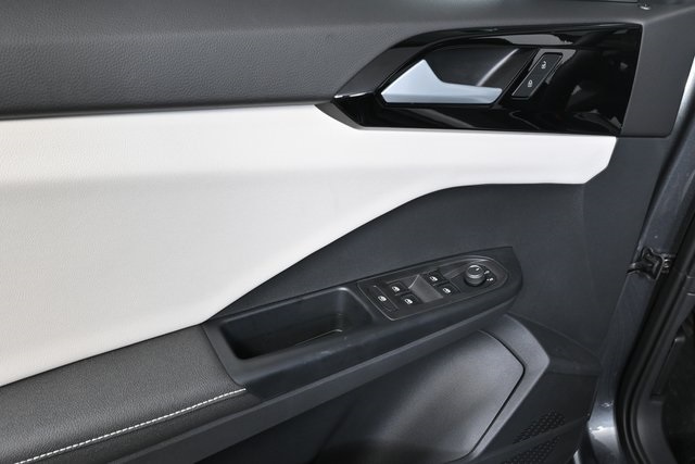 new 2025 Volkswagen Taos car, priced at $27,895