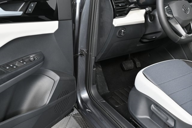 new 2025 Volkswagen Taos car, priced at $27,895