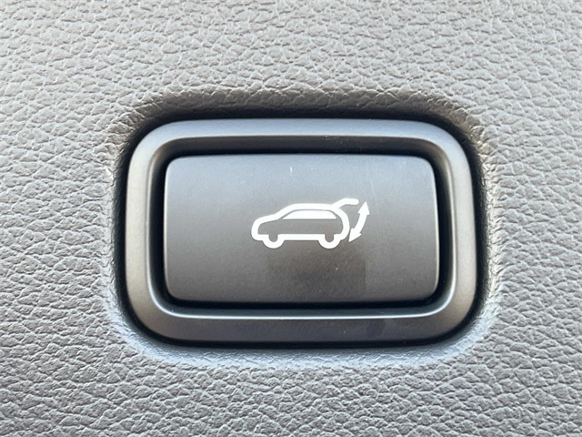 used 2025 Hyundai Palisade car, priced at $38,800