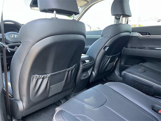 used 2025 Hyundai Palisade car, priced at $38,800