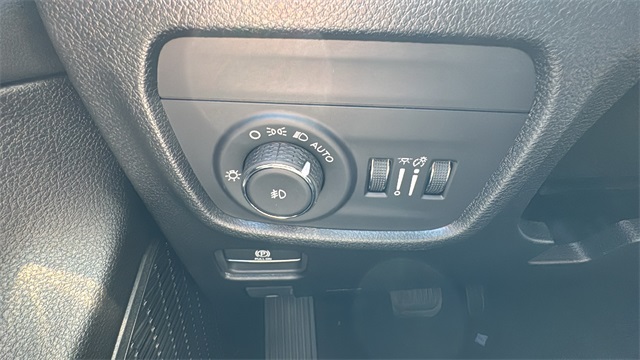 new 2025 Jeep Grand Cherokee car, priced at $45,025