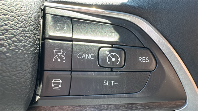 new 2025 Jeep Grand Cherokee car, priced at $45,025
