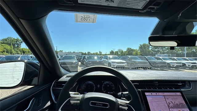 new 2025 Jeep Grand Cherokee car, priced at $45,025