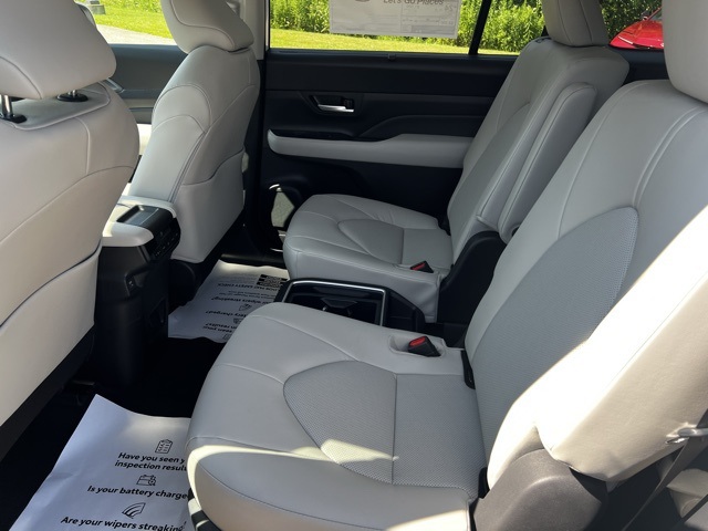 new 2025 Toyota Grand Highlander car, priced at $47,483