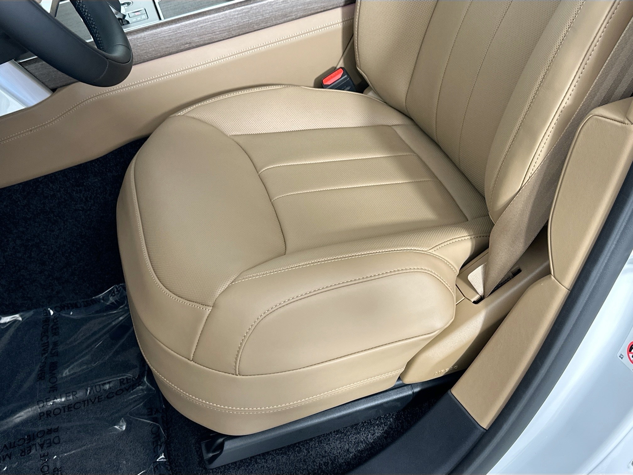 new 2025 Land Rover Range Rover car, priced at $129,115