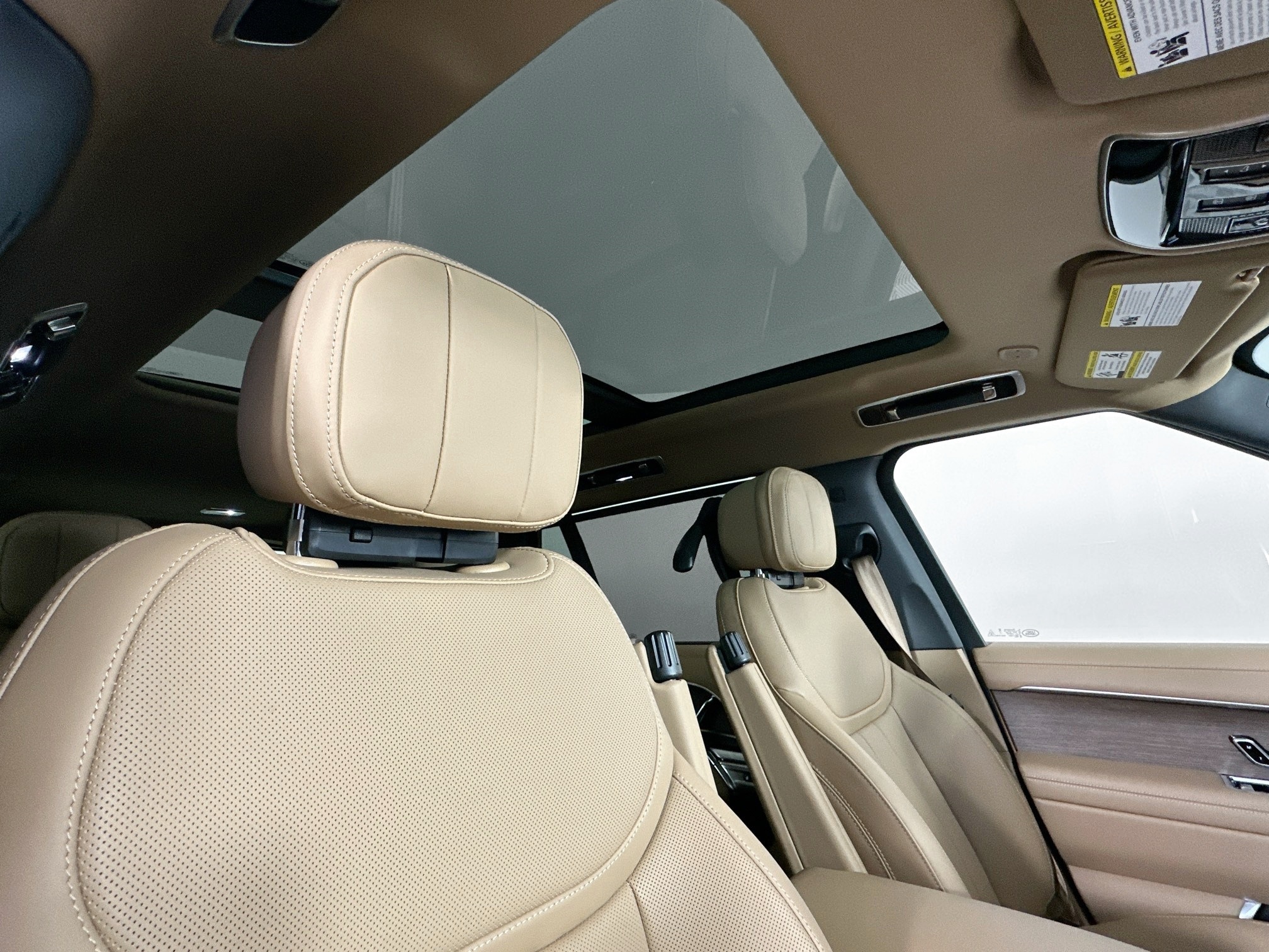 new 2025 Land Rover Range Rover car, priced at $129,115