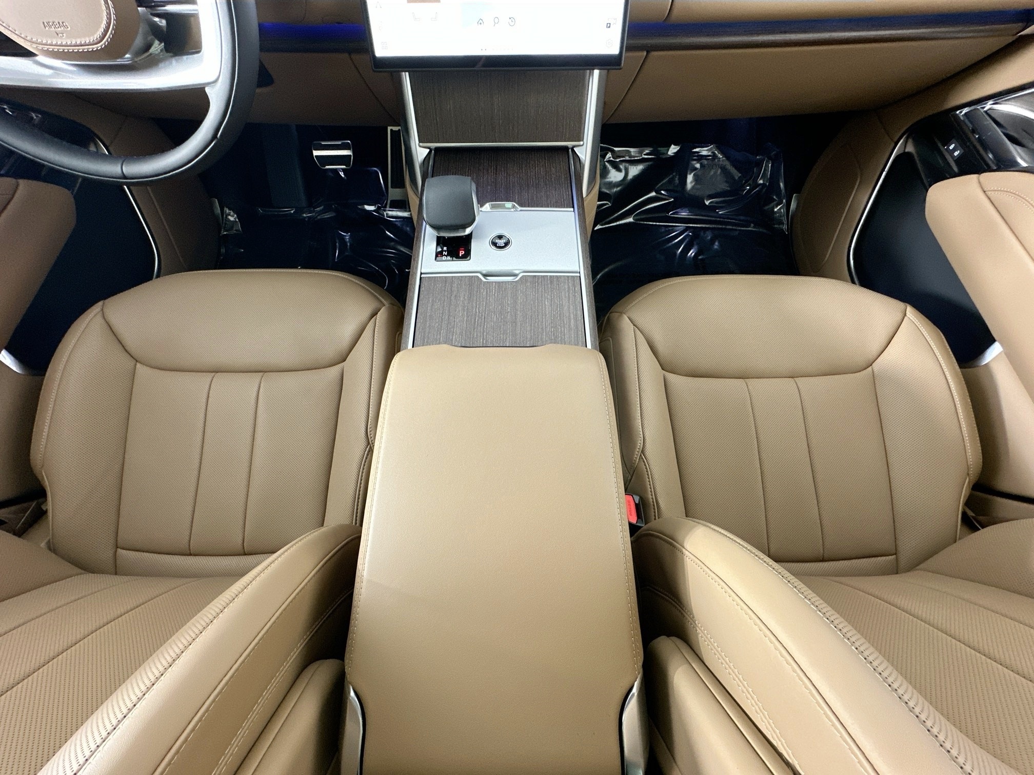 new 2025 Land Rover Range Rover car, priced at $129,115
