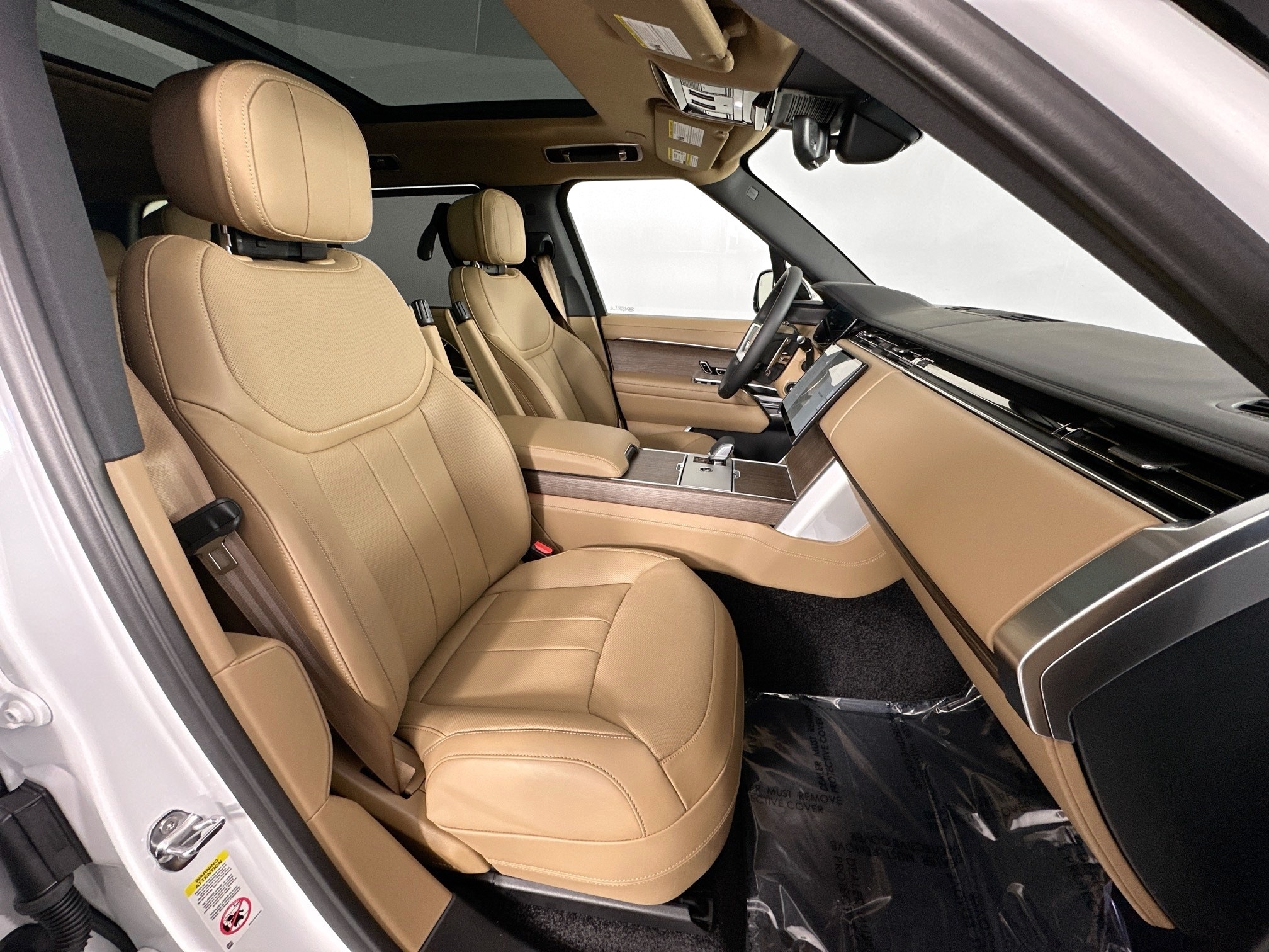 new 2025 Land Rover Range Rover car, priced at $129,115