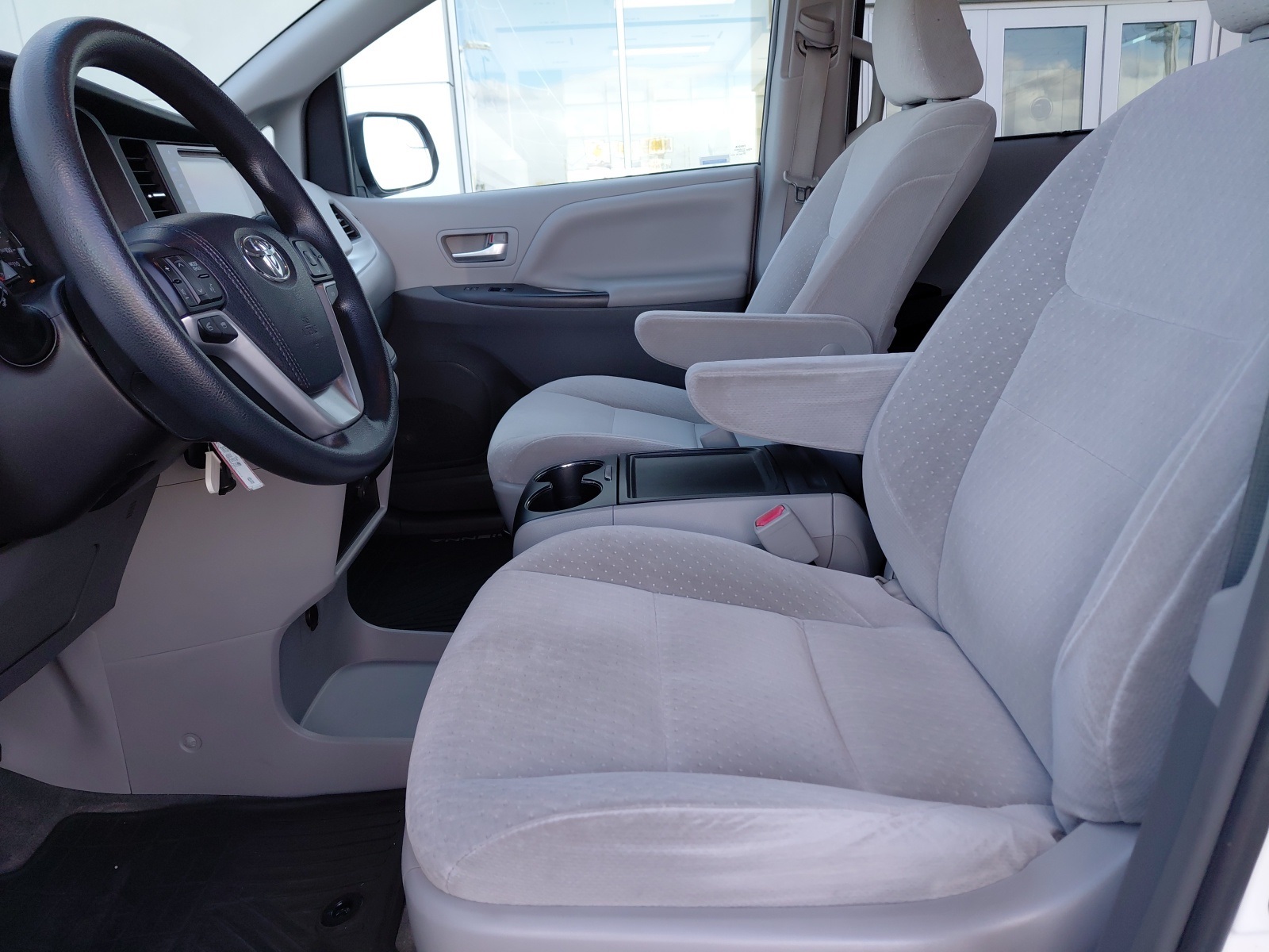 used 2015 Toyota Sienna car, priced at $13,521