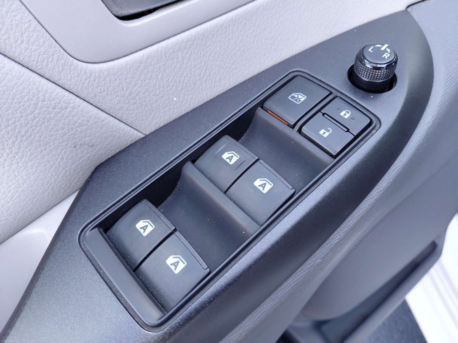 used 2015 Toyota Sienna car, priced at $13,521