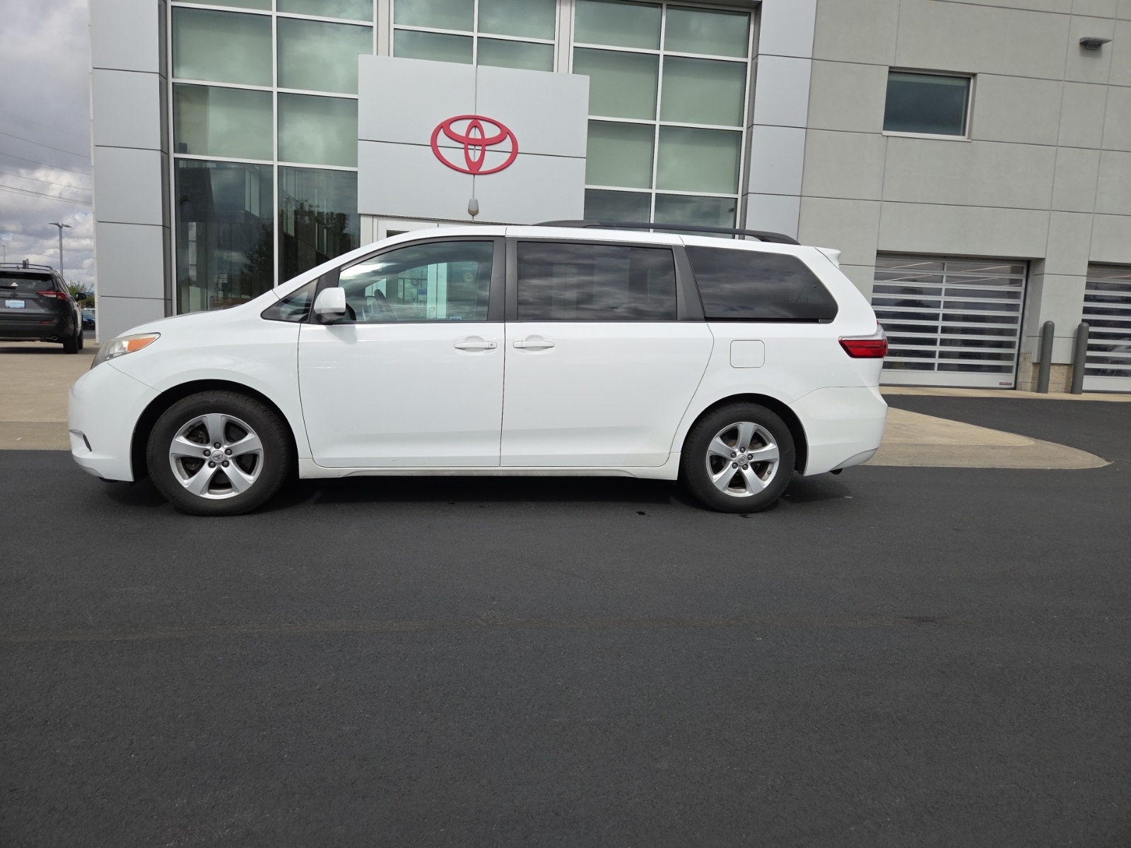 used 2015 Toyota Sienna car, priced at $13,521