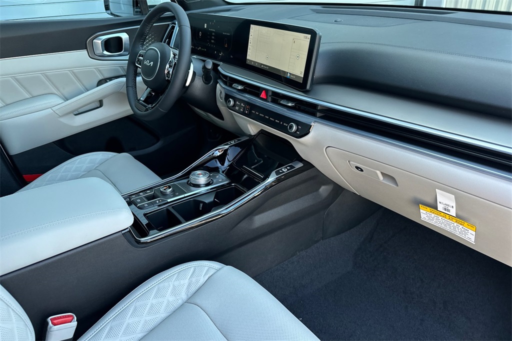 new 2025 Kia Sorento Hybrid car, priced at $48,535